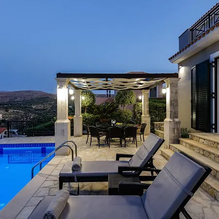 Keano Villa, Impeccable Panoramic Views, By Thinkvilla *